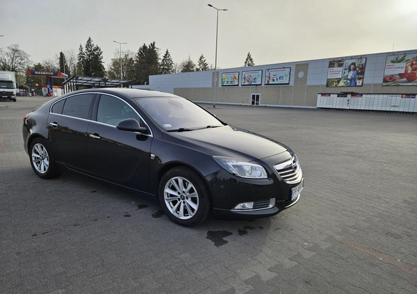 Opel Insignia cena 27900 przebieg: 225942, rok produkcji 2011 z Piła małe 596